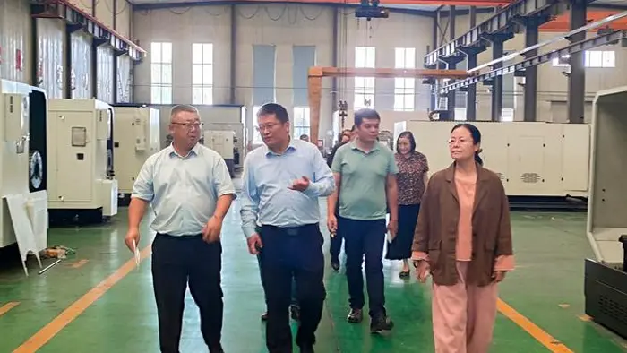 Overseas Clients Visit Qiansheng Heavy Industry Factory for On-Site Inspection